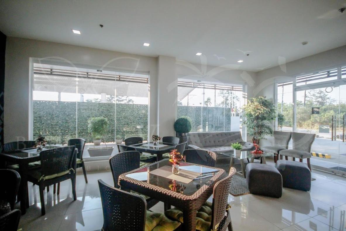 Bumble V Subic Hotel Olongapo Eksteriør bilde