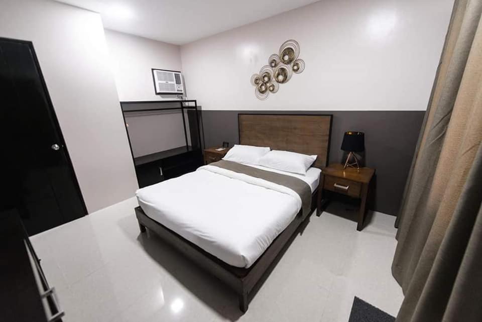 Bumble V Subic Hotel Olongapo Eksteriør bilde