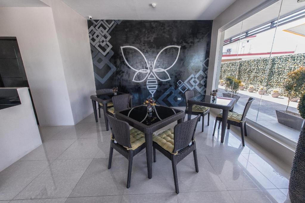 Bumble V Subic Hotel Olongapo Eksteriør bilde